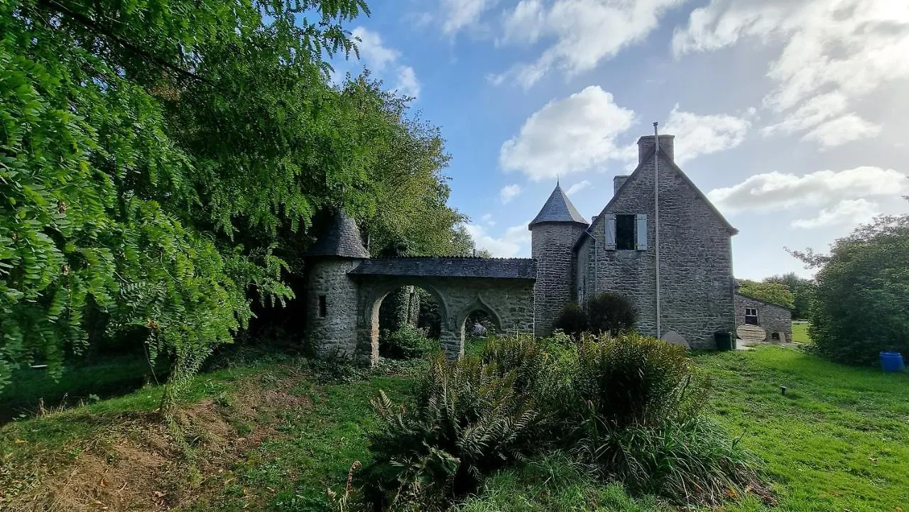 Le Manoir De Menglieu Bed and Breakfast Treffléan Bed & Breakfast